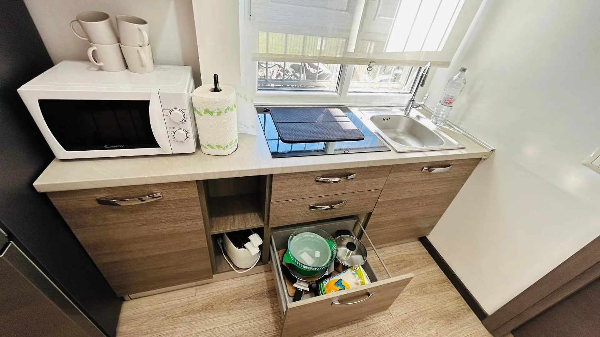 Chiara Guest House 18 - M4 Metro Blu Milano İtalya