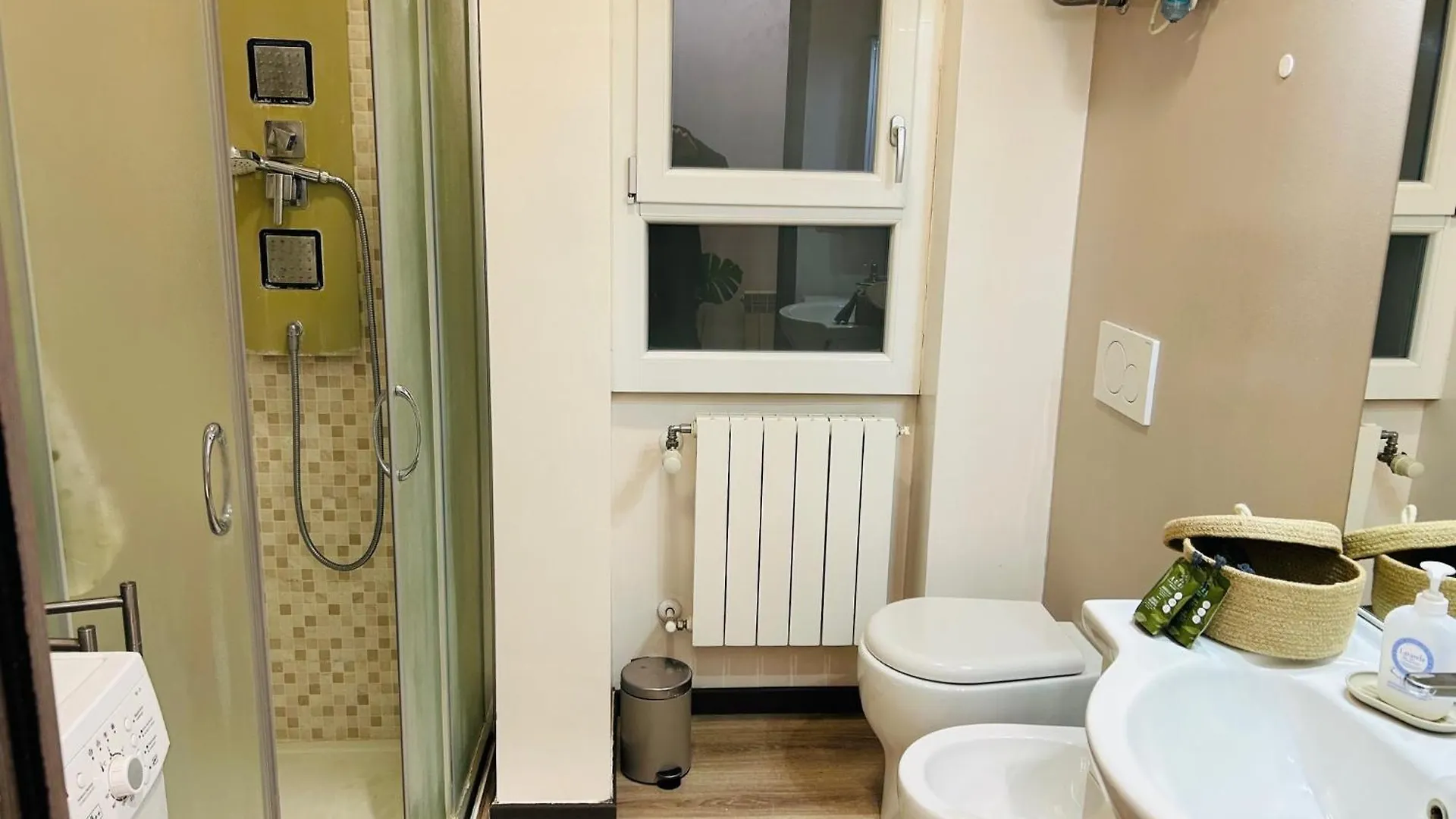 Daire Chiara Guest House 18 - M4 Metro Blu Milano