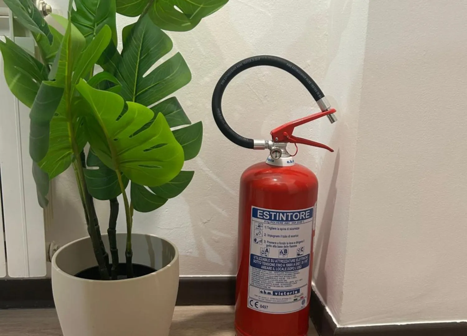 Chiara Guest House 18 - M4 Metro Blu Milan 0*,  Italy