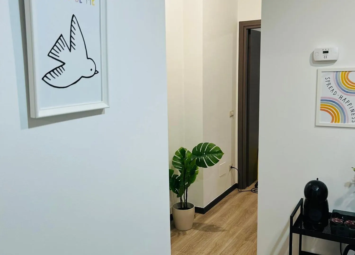 Chiara Guest House 18 - M4 Metro Blu ミラノ
